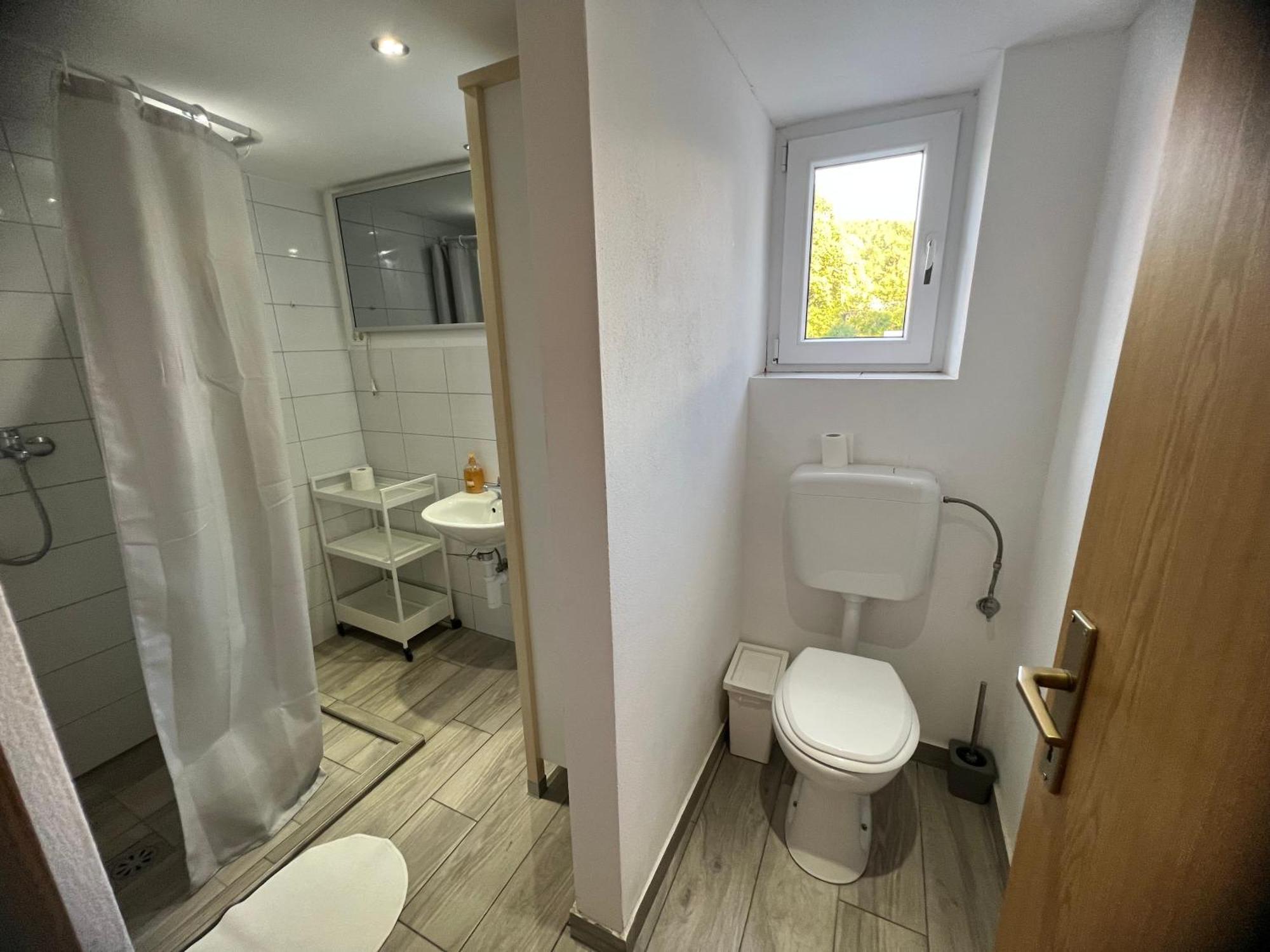 Lemonwood House Hotel Постойна Екстериор снимка