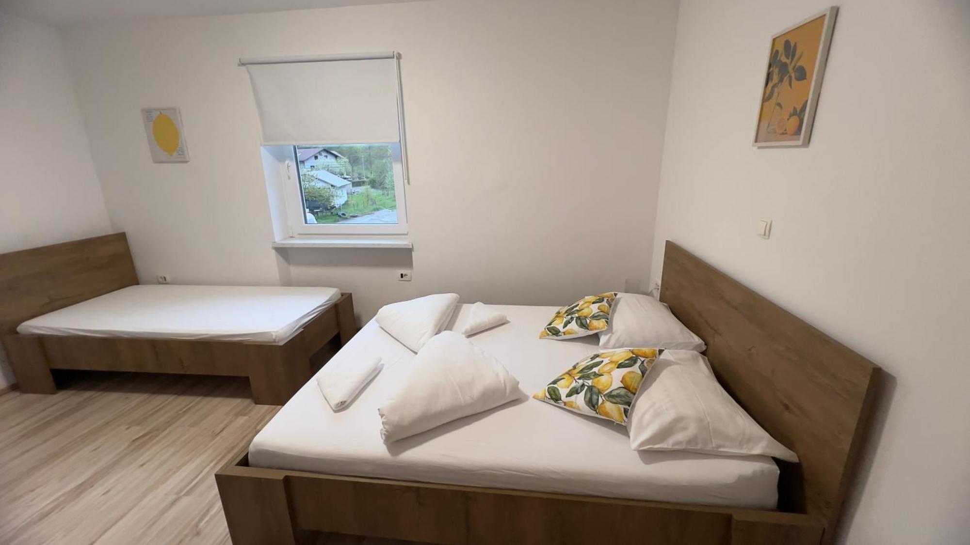 Lemonwood House Hotel Постойна Екстериор снимка